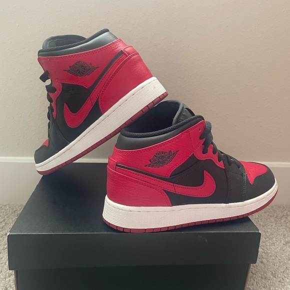 Air Jordan 1 mid - Picture 2 of 5